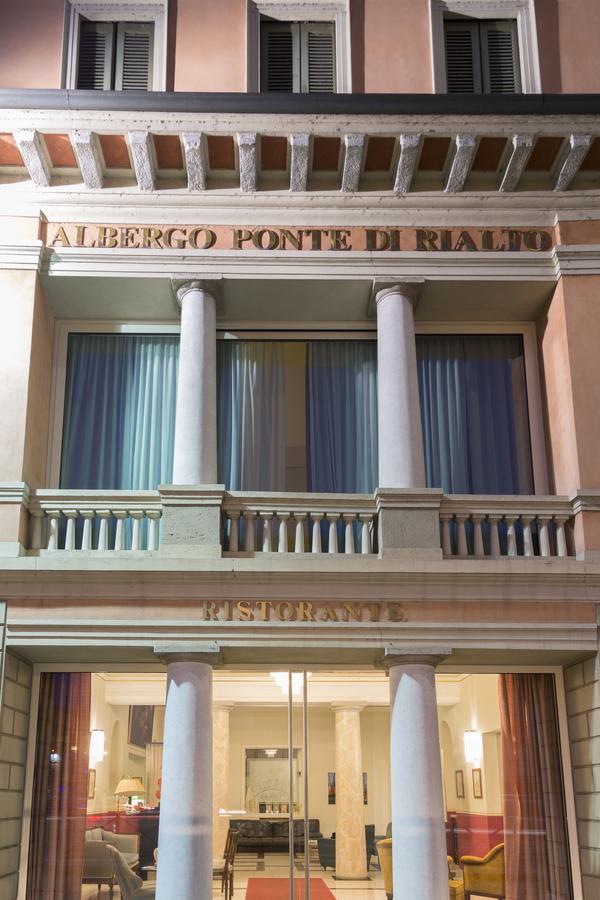 Hotel Ponte Di Rialto Крема Екстериор снимка