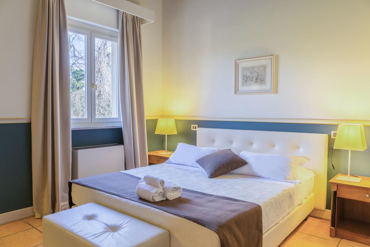 Hotel Ponte Di Rialto Крема Екстериор снимка